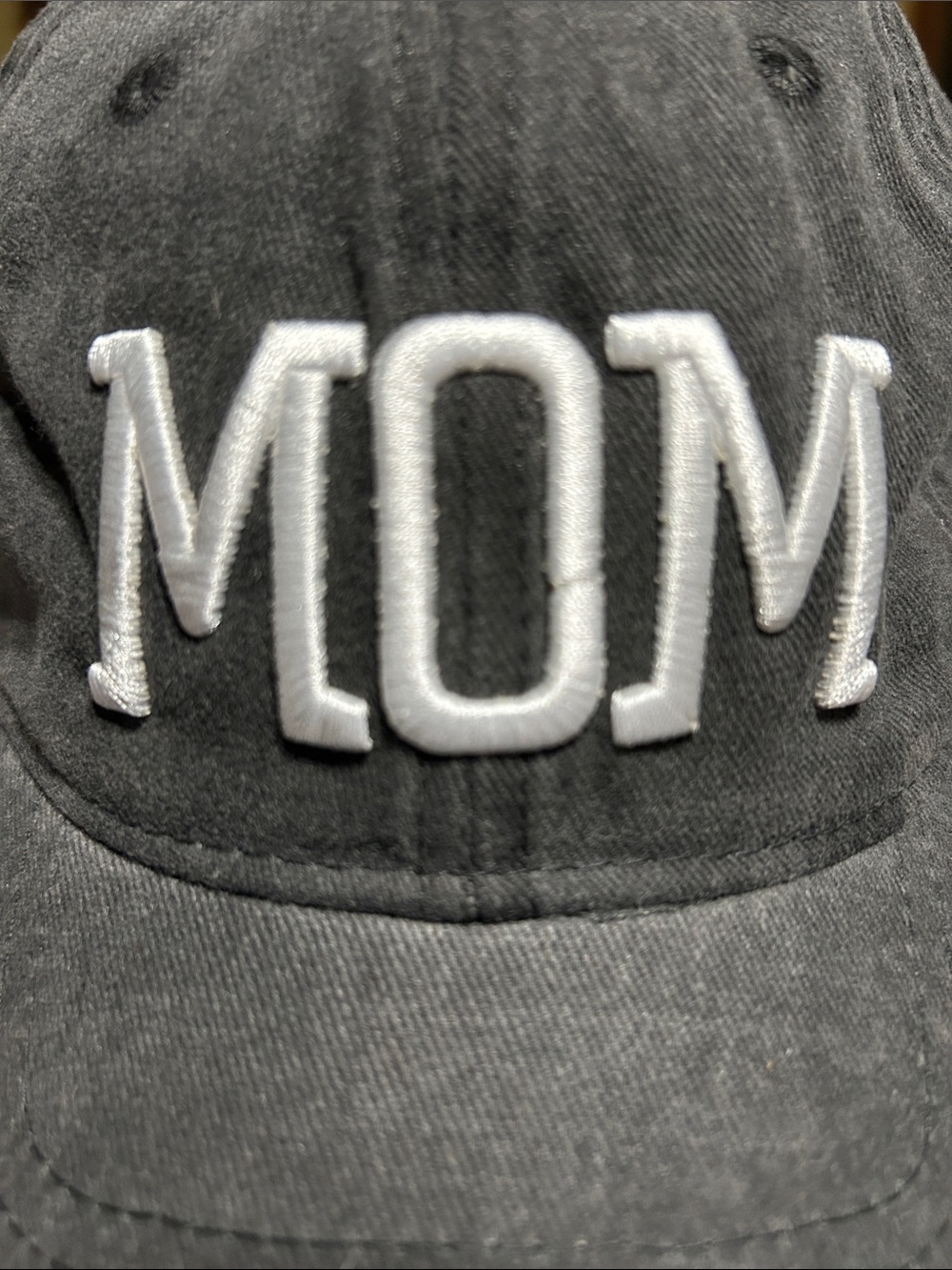 MOM cap 🖤 - Picture 3 of 4